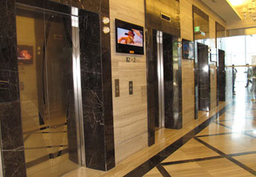 Cư dân chung cư Keangnam bị cắt giảm dịch vụ